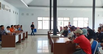 Pemkab Jember Gelar Pertemuan dengan Keluarga Korban Kecelakaan Laut, Dukung Penuh Pencarian 6 Nelayan Hilang
